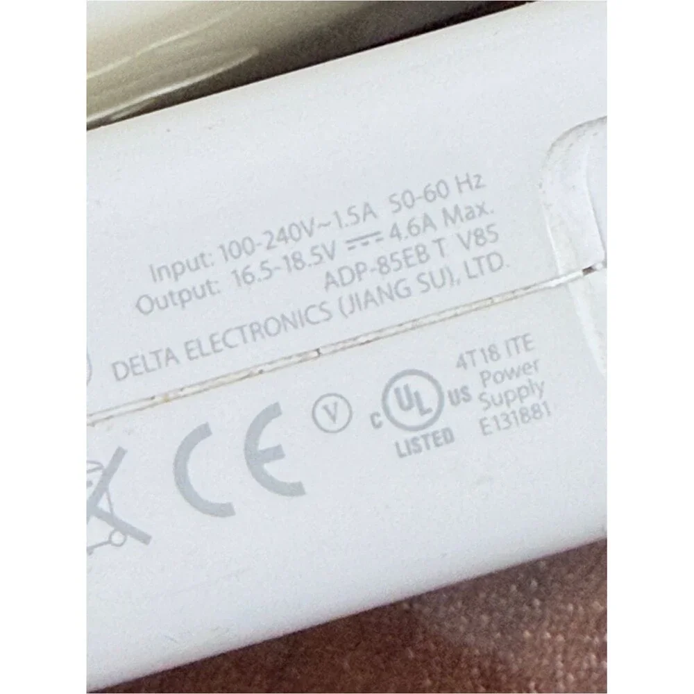 2 Apple MacBook 85W Magsafe Power Adapter Chargers A1343